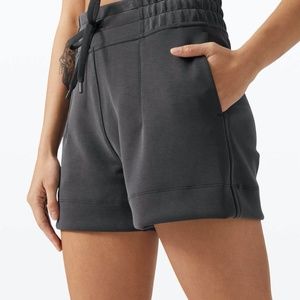 Soft Ambitions High Rise Short 4"